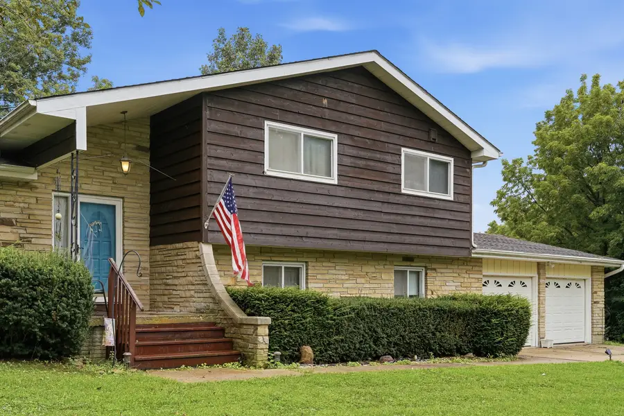 23853 Hazel Road, Sterling, IL 61081 - #2