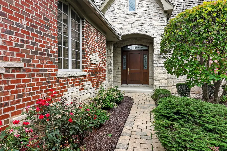 46 Forest Gate Circle, Oak Brook, IL 60523 - #2