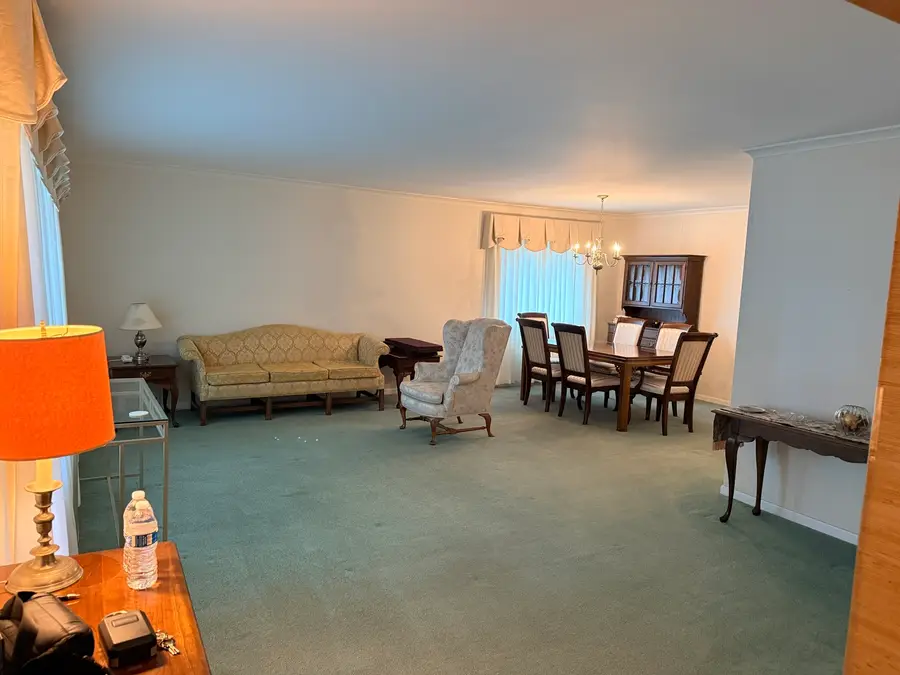 810 S We Go Trail, Mount Prospect, IL 60056 - #2