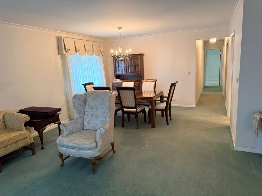 810 S We Go Trail, Mount Prospect, IL 60056 - #3