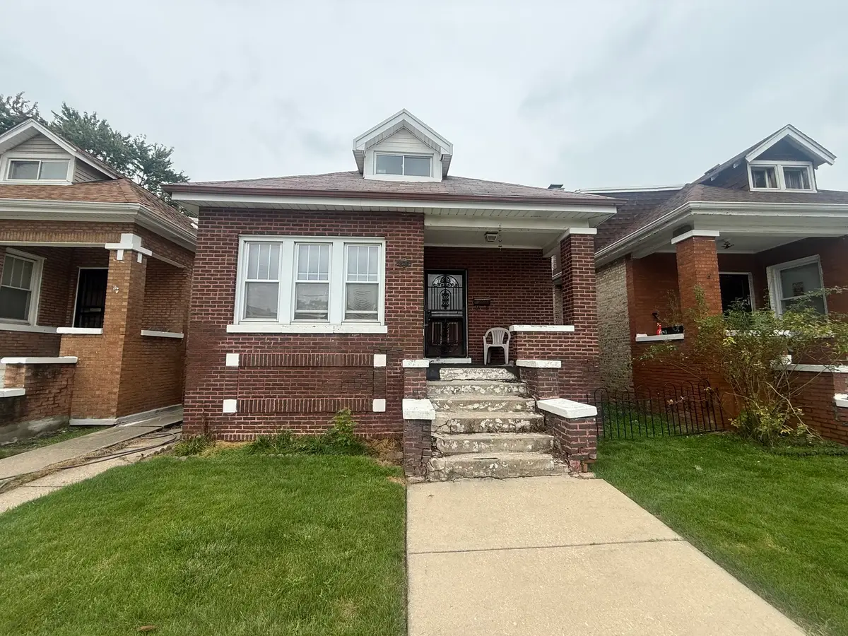 8542 S Elizabeth Street, Chicago, IL 60620 - #1