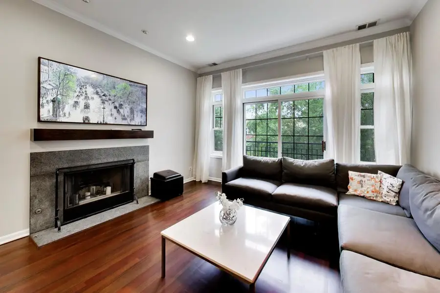 4129 N Kenmore Avenue #3S, Chicago, IL 60613 - #2