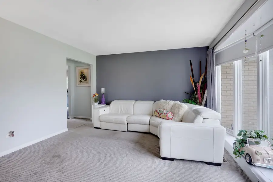 831 N Lombard Road, Addison, IL 60101 - #2