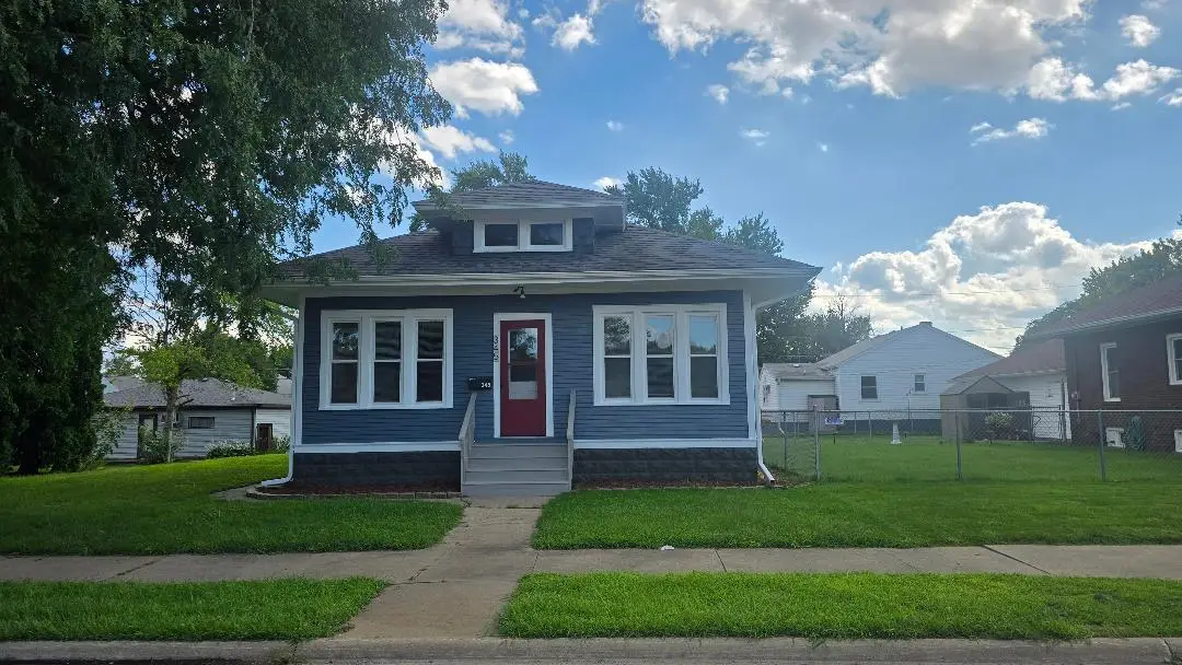 345 7th Avenue North, Clinton, IA 52732 - #1