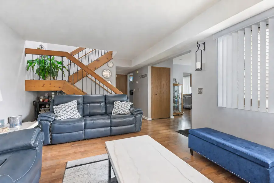 17 Fernwood Drive, Bolingbrook, IL 60440 - #2