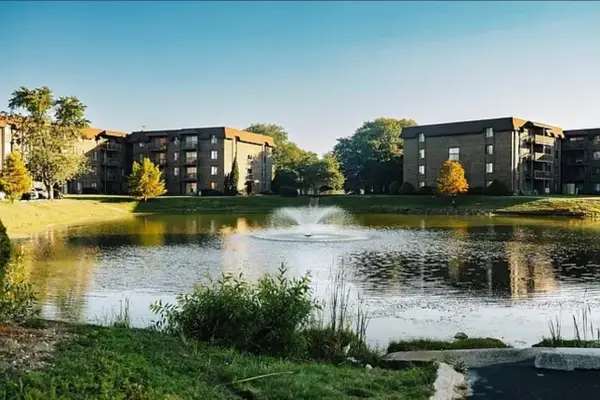 840 Elder Road #A305, Homewood, IL 60430
