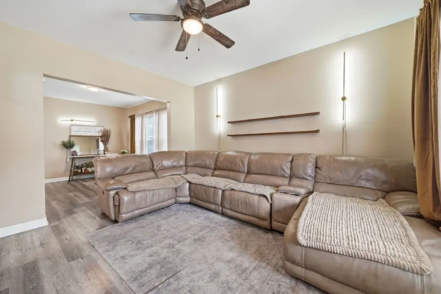 10747 S Forest Avenue, Chicago, IL 60628 - #2