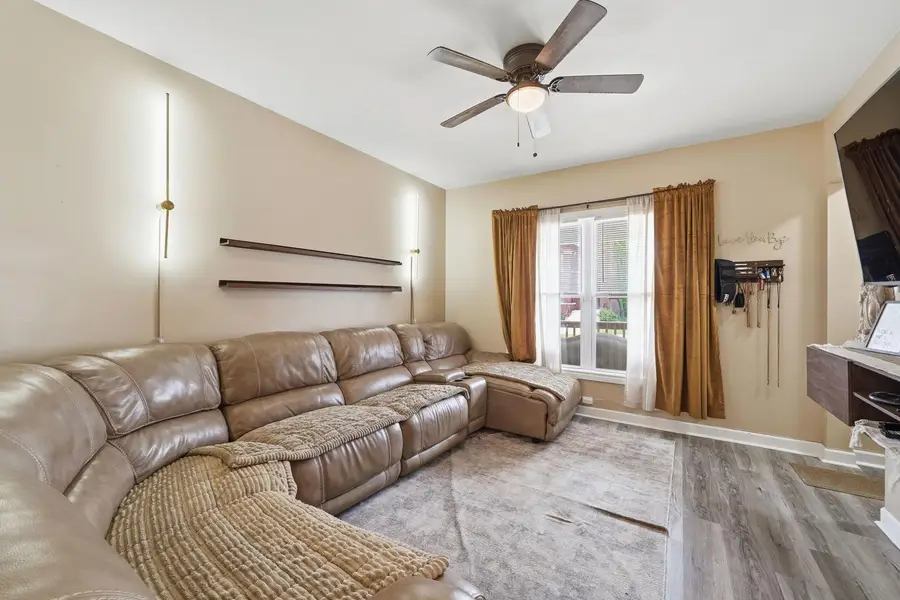 10747 S Forest Avenue, Chicago, IL 60628 - #3