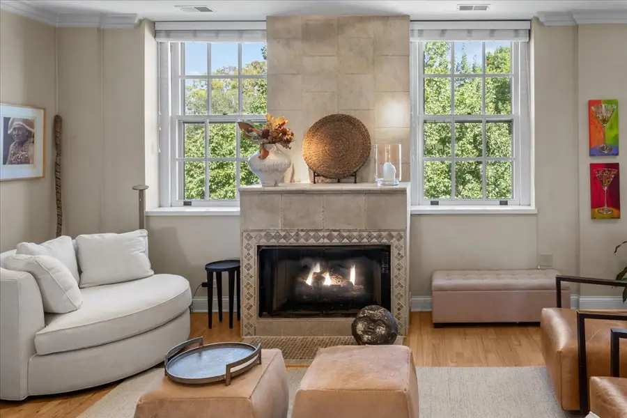 25 Ronan Road #204, Highwood, IL 60040 - #3