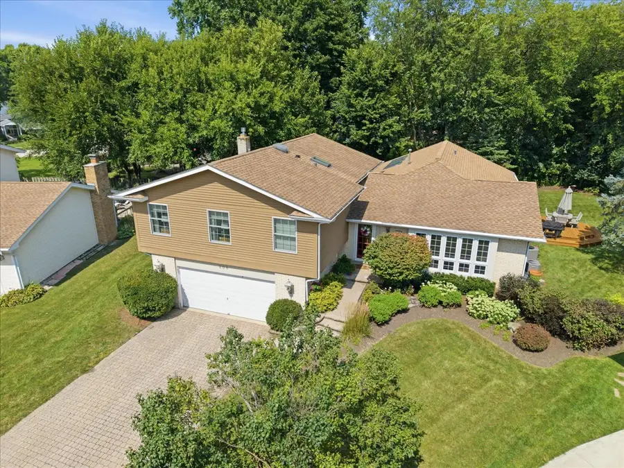 206 Londonderry Court, Mundelein, IL 60060 - #2