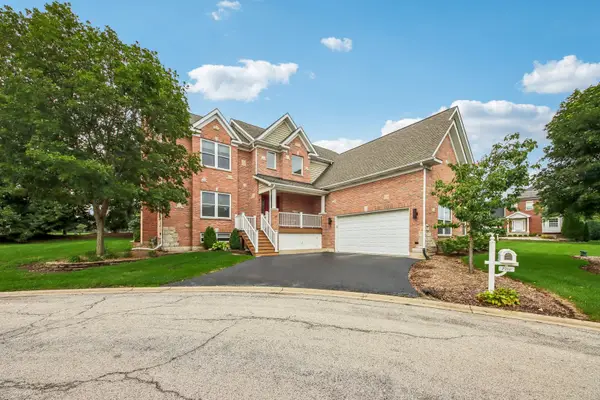 5 Park Place Circle, Hawthorn Woods, IL 60047