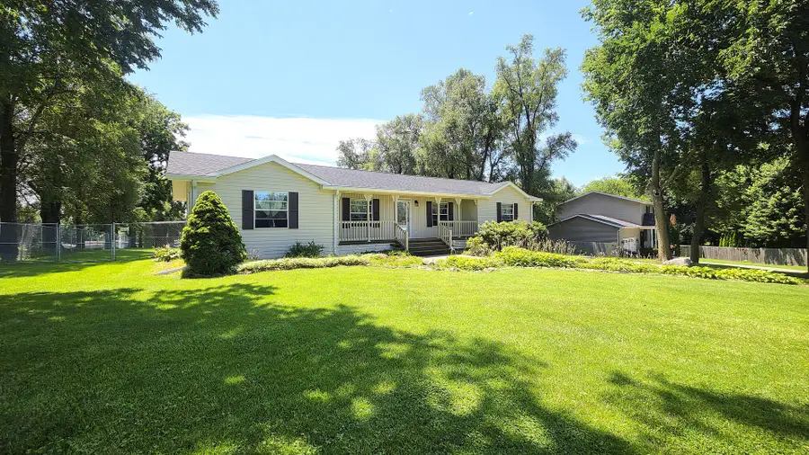 1941 W 53rd Street, Davenport, IA 52806 - #2