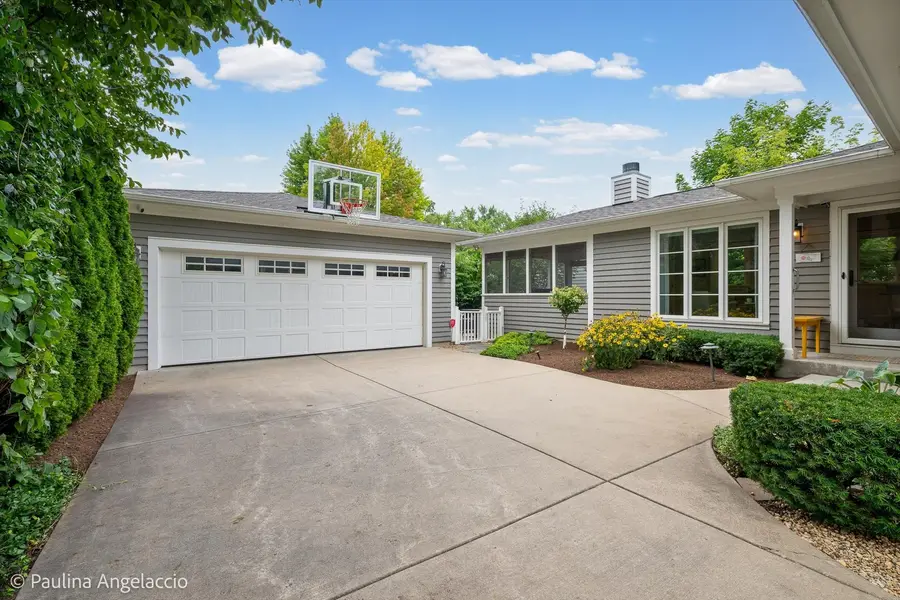 218 Coolidge Avenue, Barrington, IL 60010 - #3