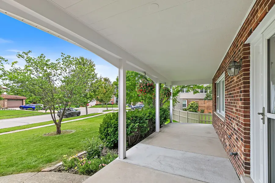 1105 Beach Comber Drive, Schaumburg, IL 60193 - #2