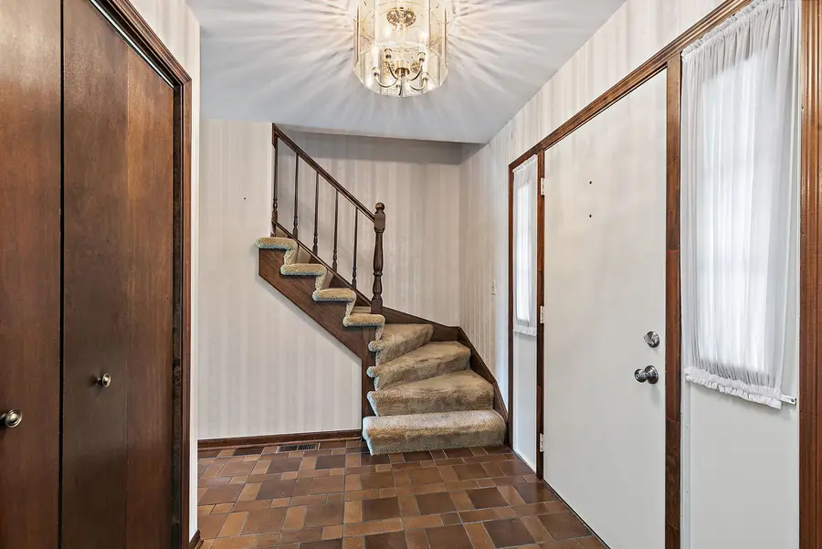 1105 Beach Comber Drive, Schaumburg, IL 60193 - #3