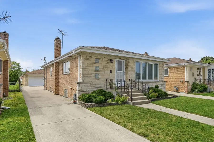 4912 N Ridgewood Avenue, Norridge, IL 60706 - #2