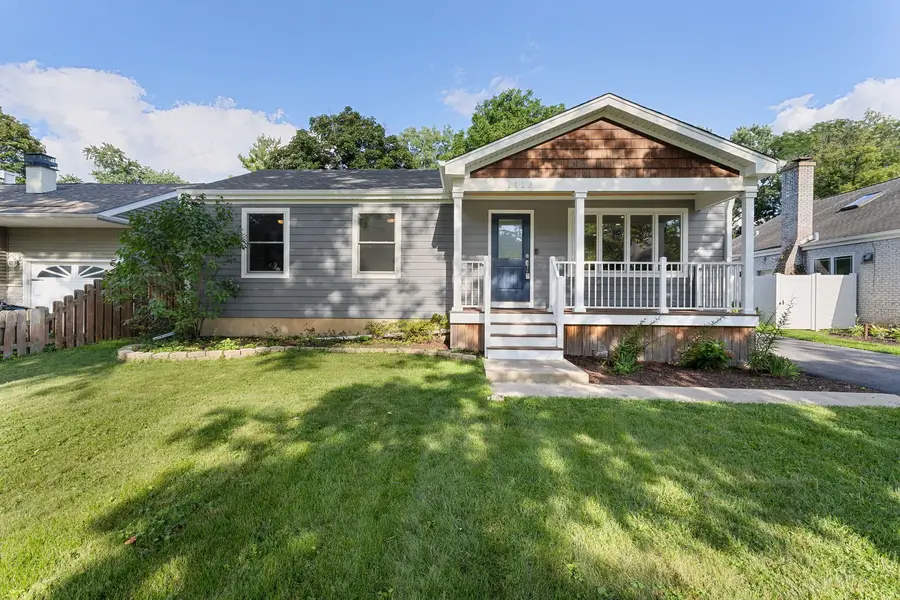 1113 S Gables Boulevard, Wheaton, IL 60189 - #2