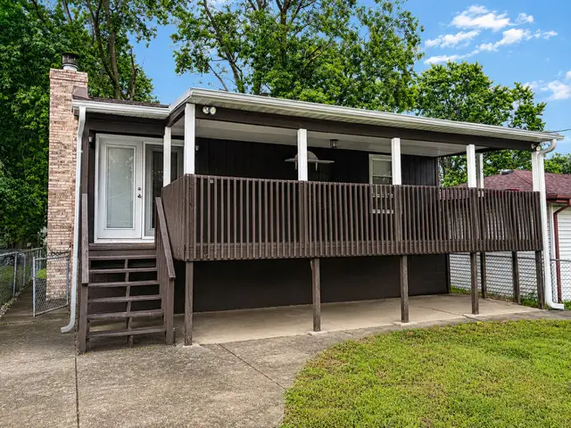 141 S Jefferson Avenue, Bradley, IL 60915 - #2