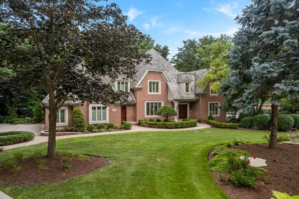 713 Fox Glen Drive, St. Charles, IL 60174