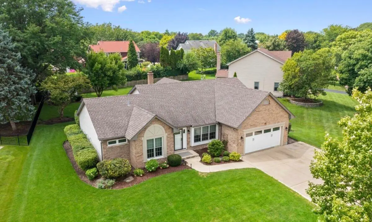 644 Country Club Drive, Itasca, IL 60143 - #1