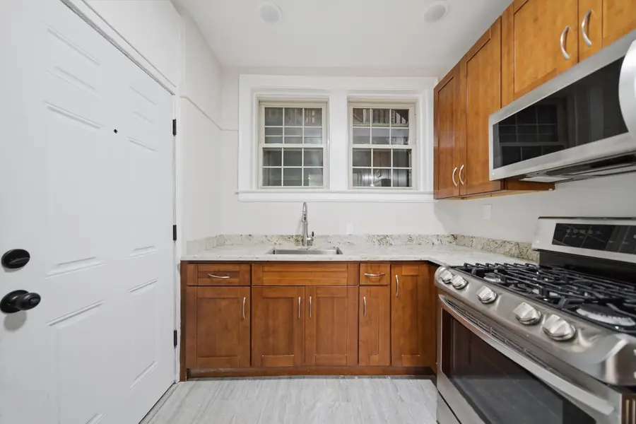 1354 W Greenleaf Avenue #1B, Chicago, IL 60626 - #3