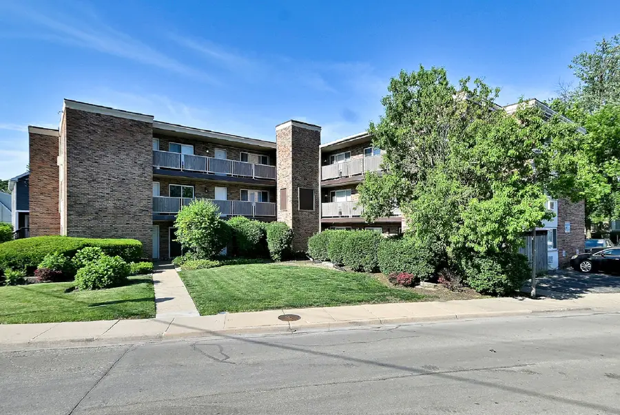 600 S York Street #3E, Elmhurst, IL 60126 - #2