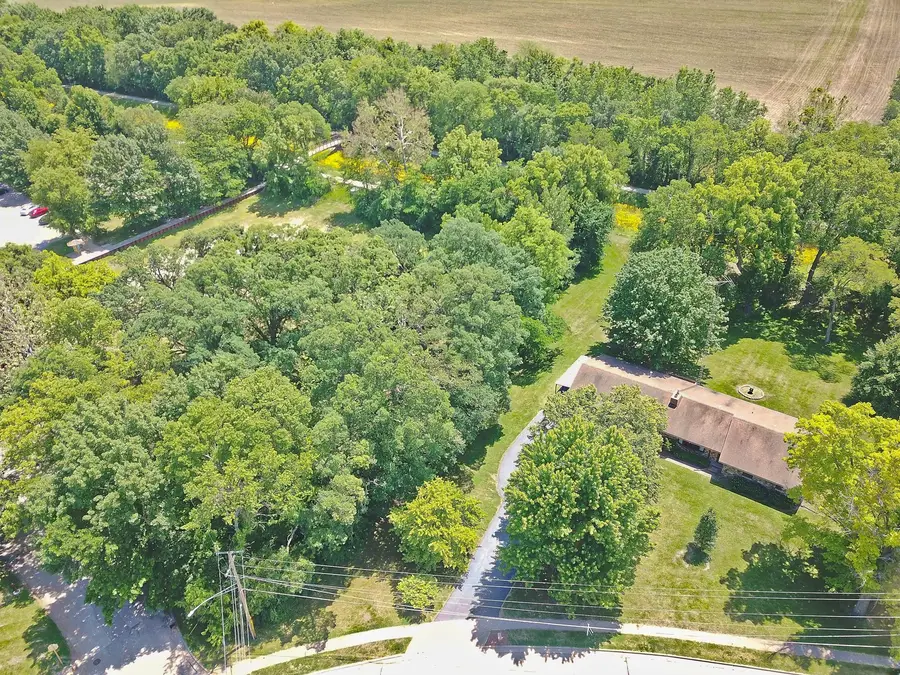 407 Ottawa Street, Morris, IL 60450 - #2