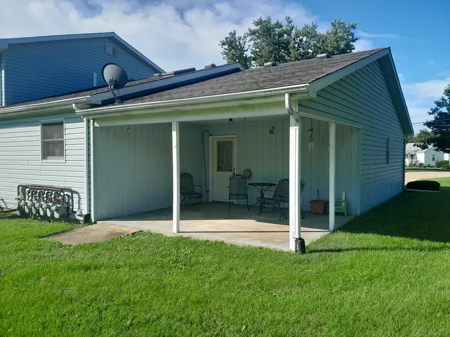 1509 W Main Street #1B, Mendota, IL 61342 - #2