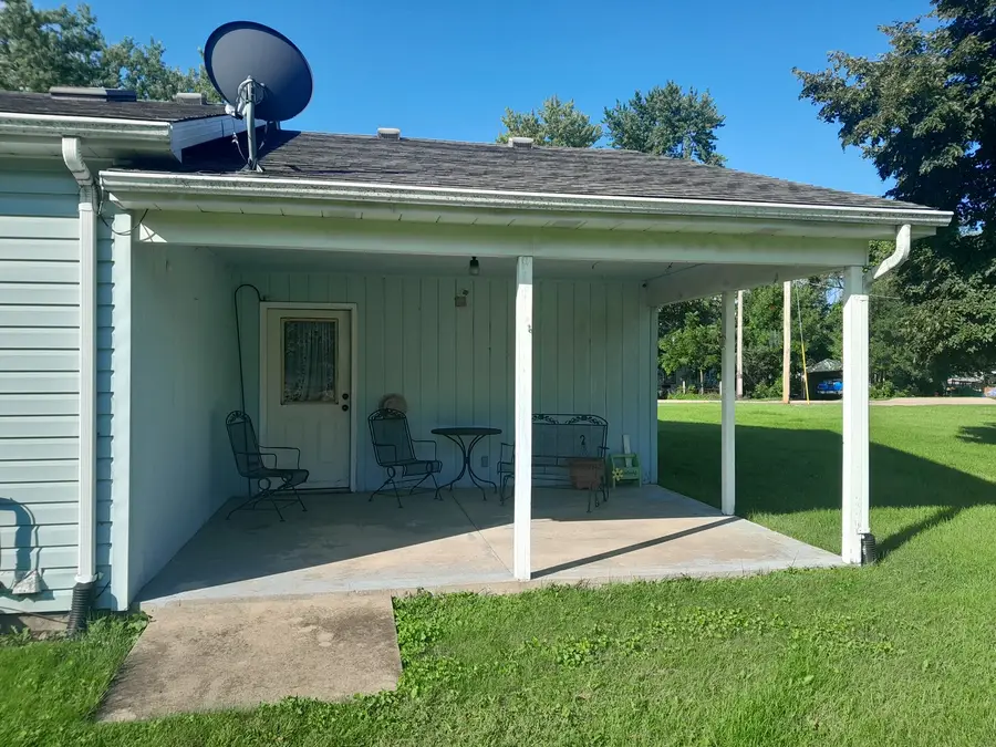 1509 W Main Street #1B, Mendota, IL 61342 - #3