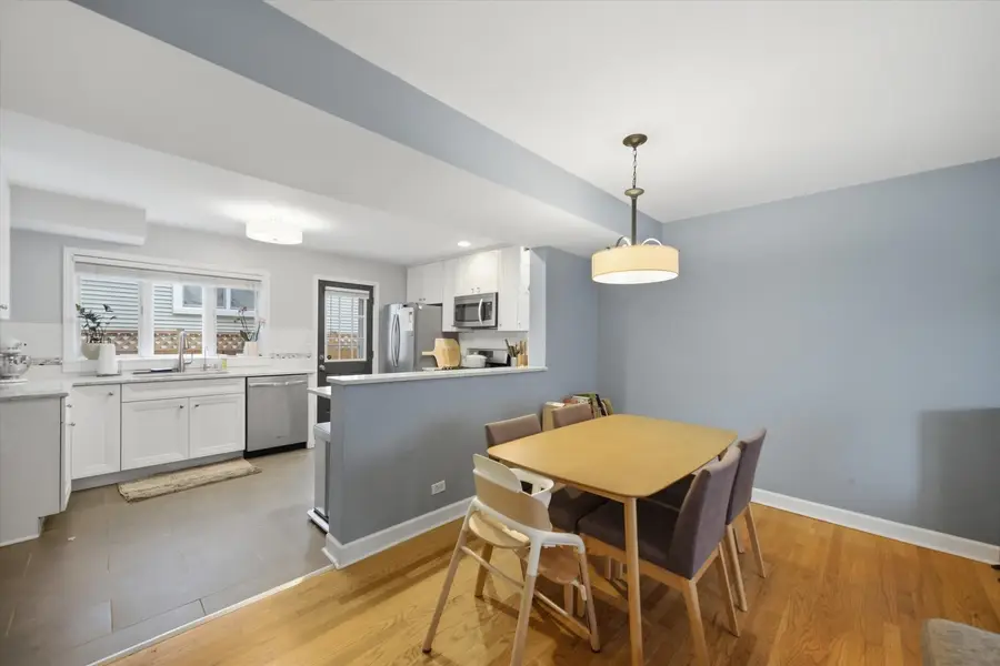 1903 W Sunnyside Avenue, Chicago, IL 60640 - #2