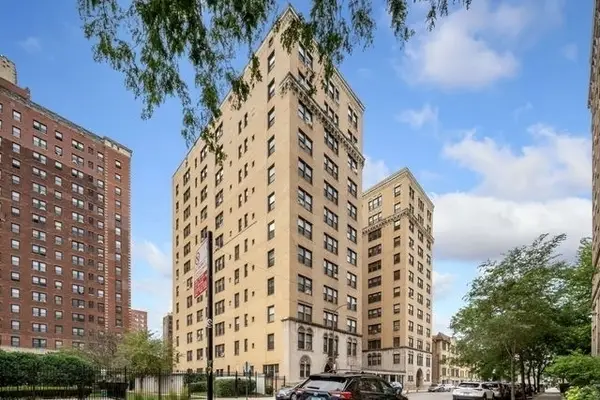 1755 E 55th Street #303, Chicago, IL 60615