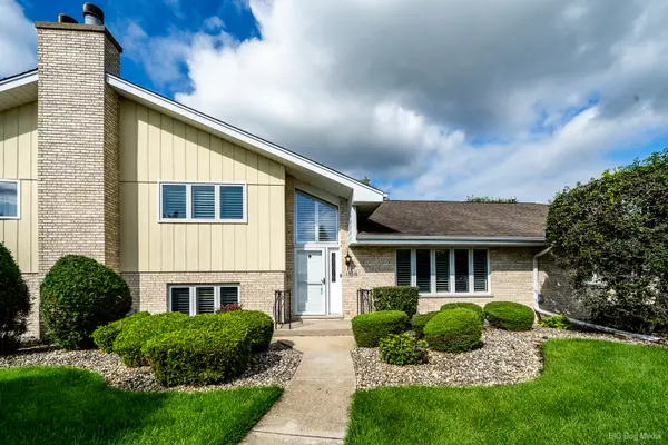18116 John Charles Drive, Orland Park, IL 60467