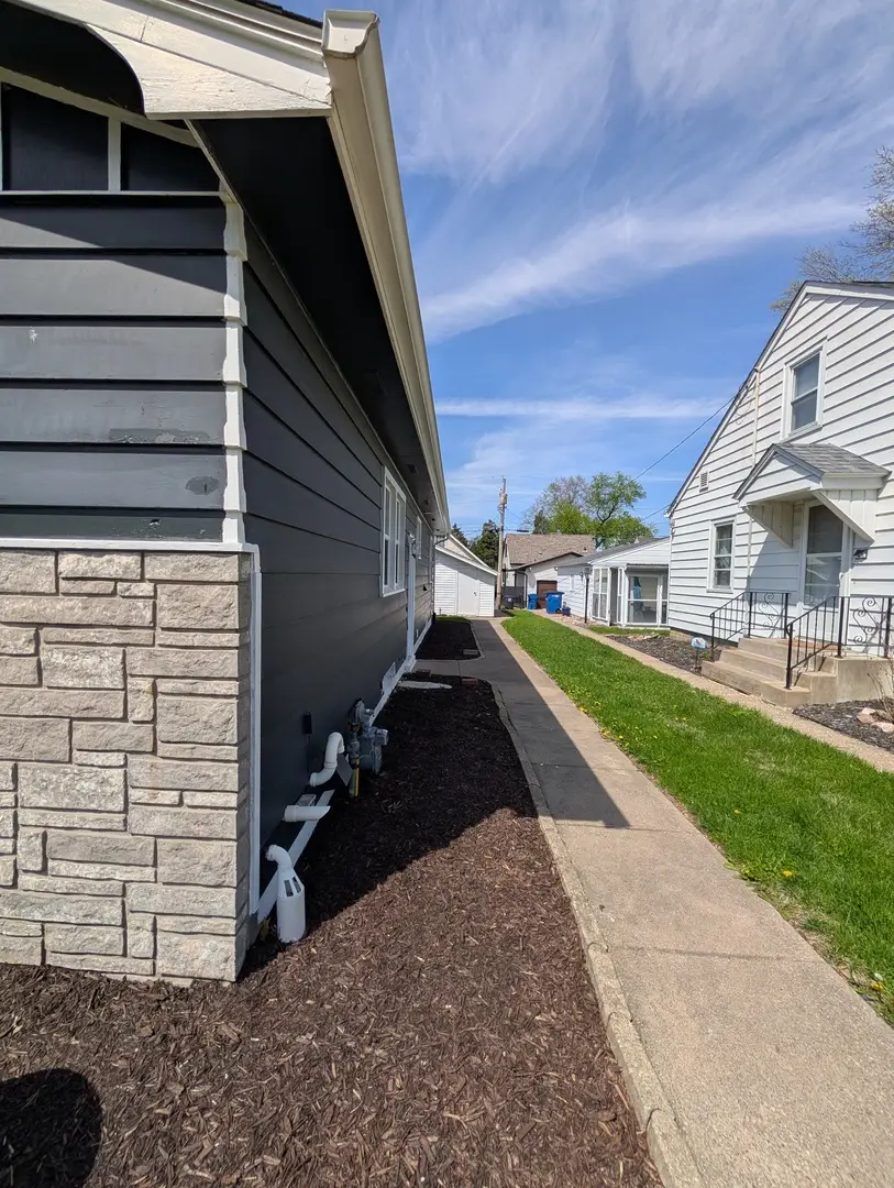 2505 23rd Avenue B Avenue, Moline, IL 61265 - #2