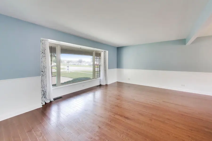 759 E Mill Valley Road, Palatine, IL 60074 - #3