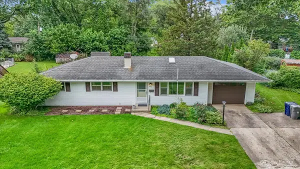 933 Carol Avenue, Elgin, IL 60123