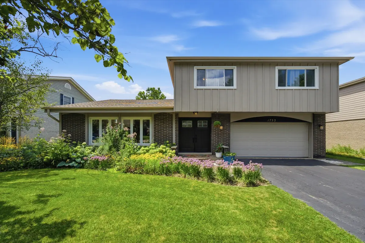 1752 Mccraren Road, Highland Park, IL 60035 - #1