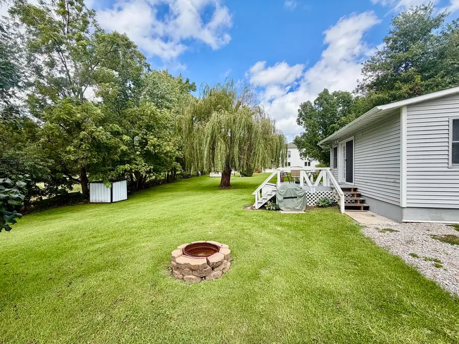 609 NW 6th Street, Aledo, IL 61231 - #2