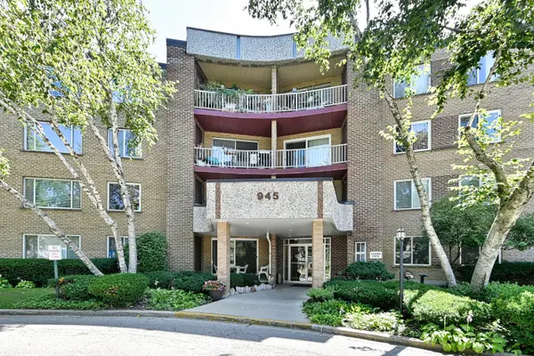 945 E Kenilworth Avenue #325, Palatine, IL 60074