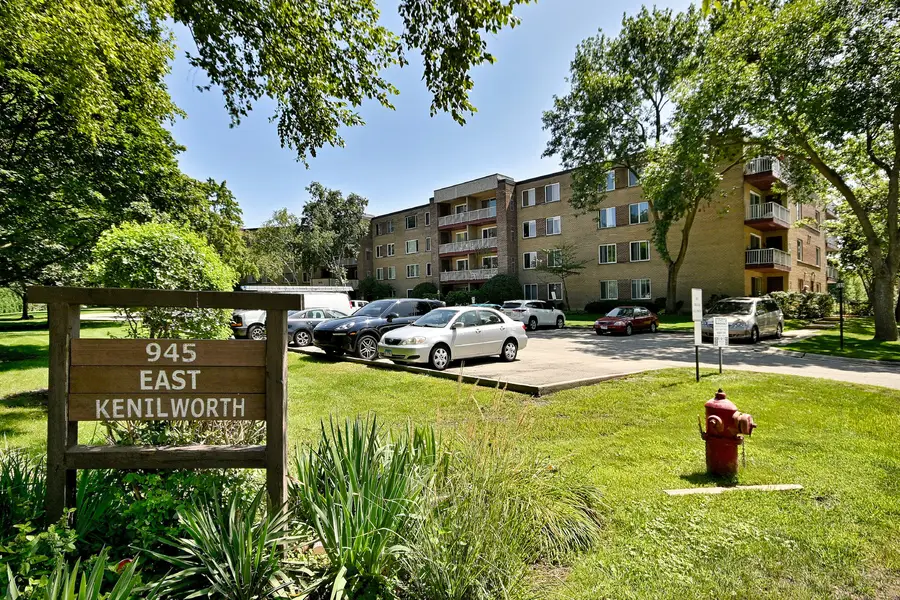 945 E Kenilworth Avenue #325, Palatine, IL 60074 - #2