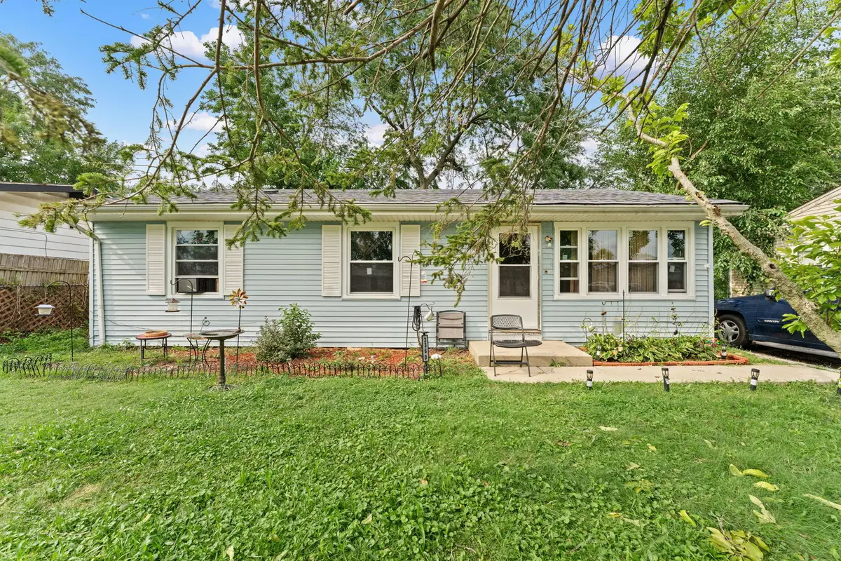 3360 Magnolia Drive, Markham, IL 60428 - #1