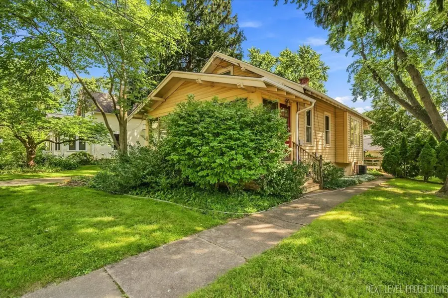 242 N Lincoln Street, Batavia, IL 60510 - #2