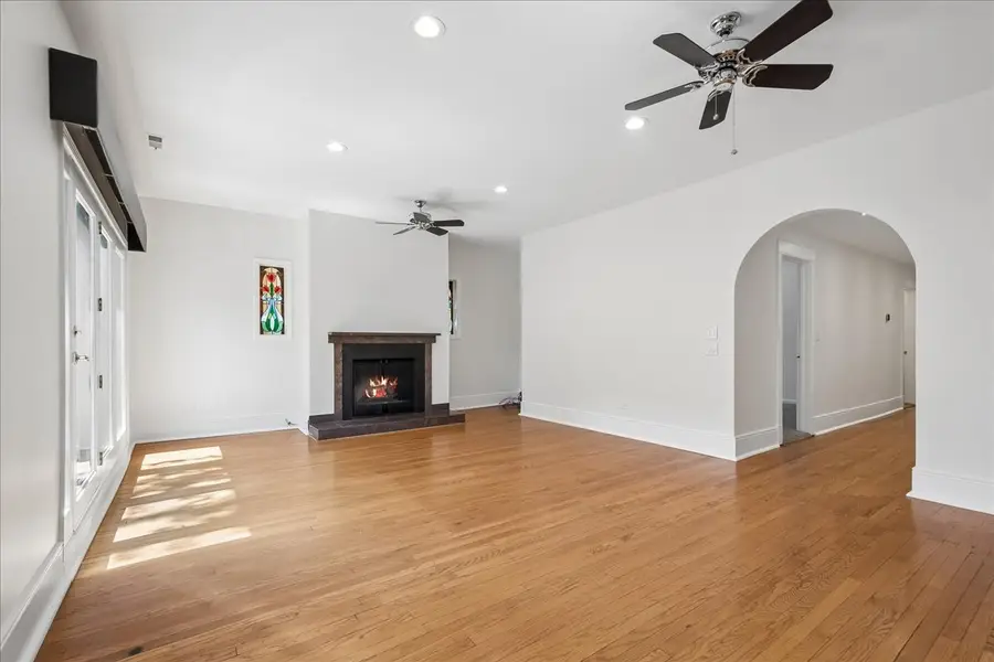 940 W Carmen Avenue #3W, Chicago, IL 60640 - #2