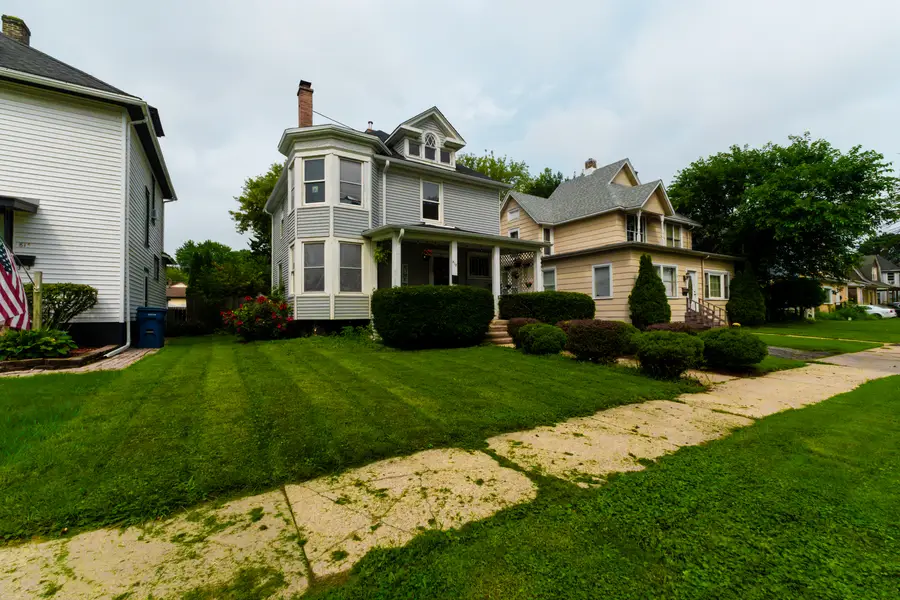 818 Hickory Street, Waukegan, IL 60085 - #2
