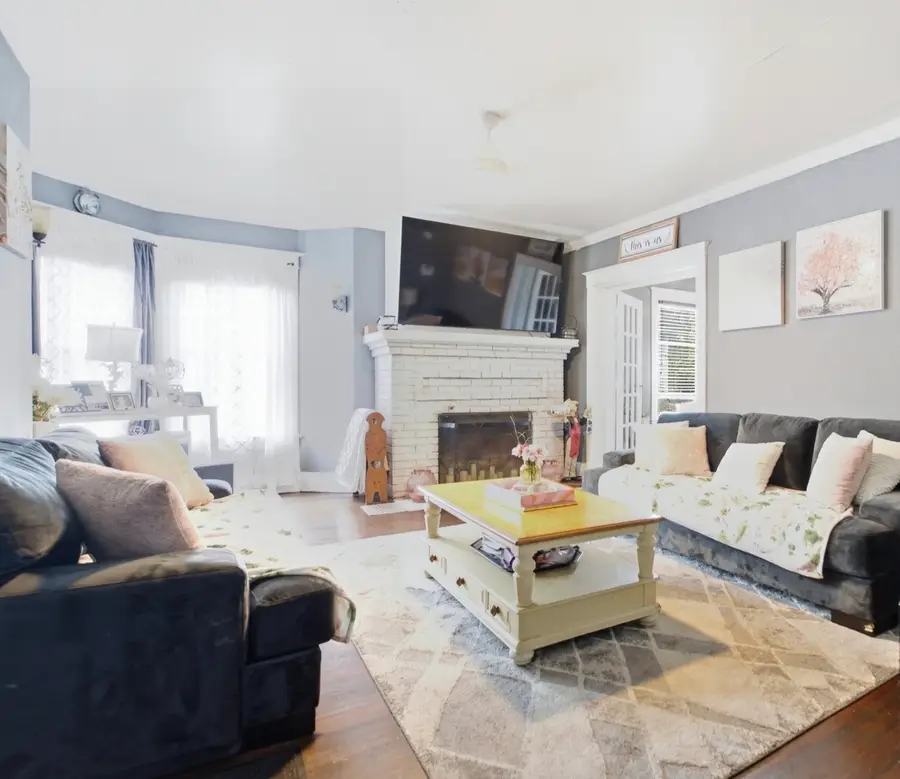818 Hickory Street, Waukegan, IL 60085 - #3