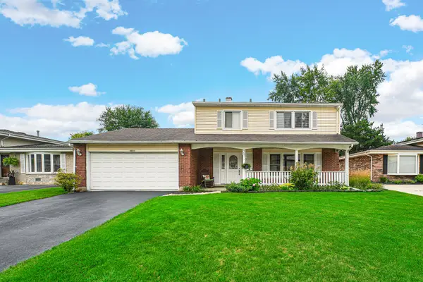 9031 Shady Drive, Hickory Hills, IL 60457
