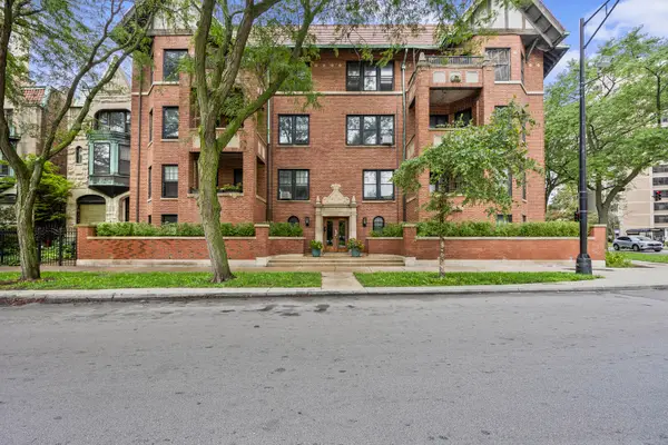 5100 S Hyde Park Boulevard #2D, Chicago, IL 60615