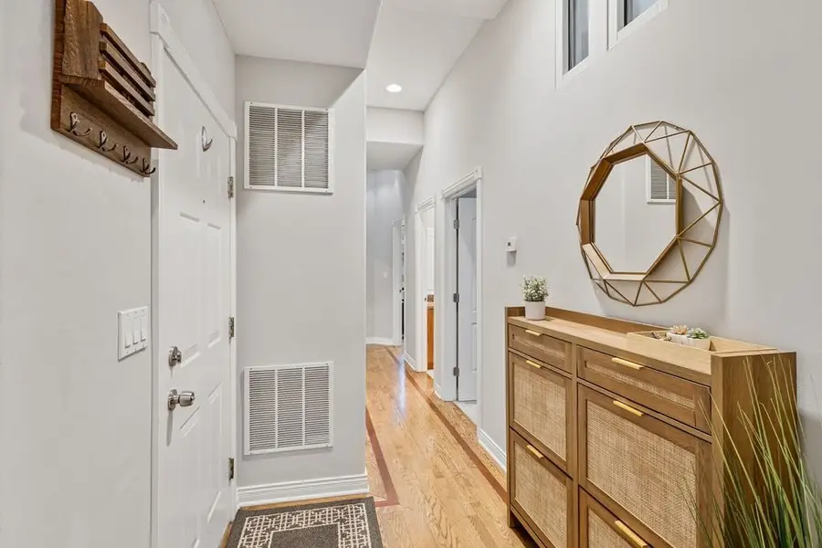 2626 N Lincoln Avenue #303, Chicago, IL 60614 - #3