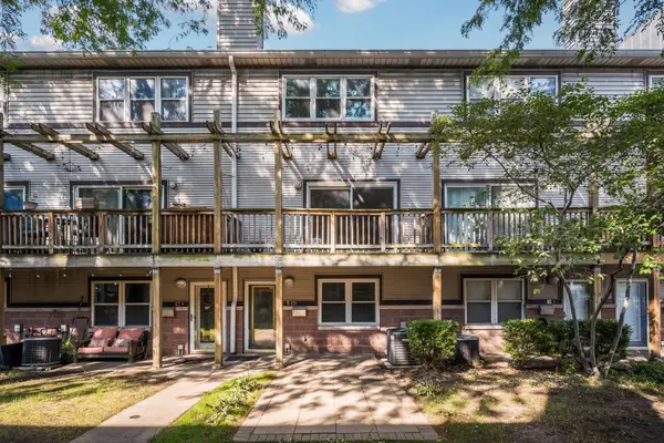 1540 N Greenview Avenue #D, Chicago, IL 60642