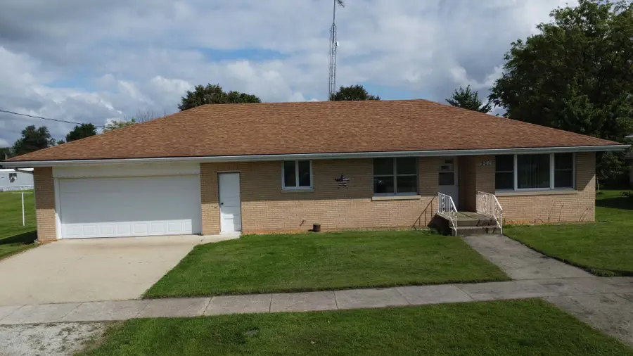 201 W Dorion Street, Beaverville, IL 60912 - #2
