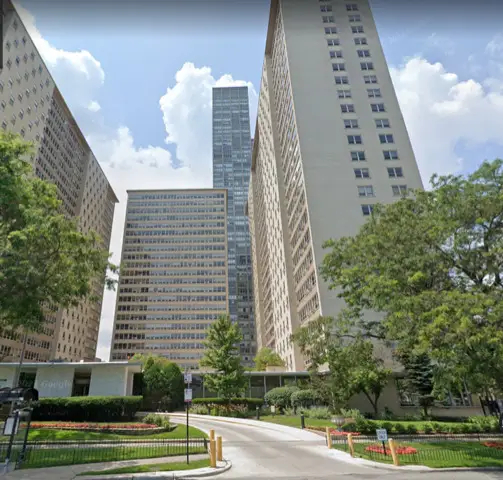 3950 N Lake Shore Drive #1320, Chicago, IL 60611